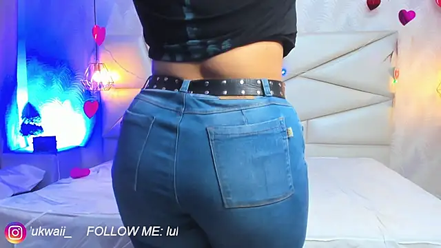 lulukawai16 online show from February 18, 7:10 pm