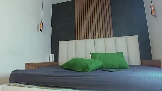 RiriiBrunette   online show from February 12, 8:15 pm