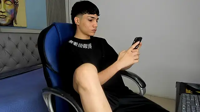 Snapshot of SamBlack_ chatting on June 13, 3:10 pm SamBlack online show from June 13, 3:10 pm
