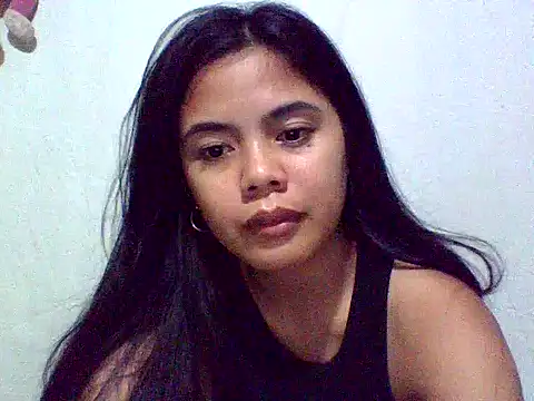 Snapshot of sweet_heaven00 chatting on October 13, 11:54 am sweet heaven00 online show from October 13, 11:54 am