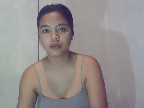 Snapshot of sweet_heaven00 chatting on January 10, 10:14 pm sweet heaven00 online show from January 10, 10:14 pm