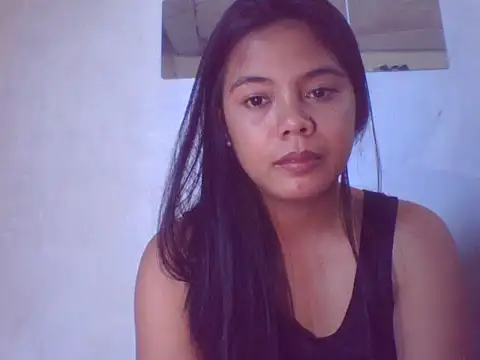 Snapshot of sweet_heaven00 chatting on March 5, 6:09 am sweet heaven00 online show from March 5, 6:09 am