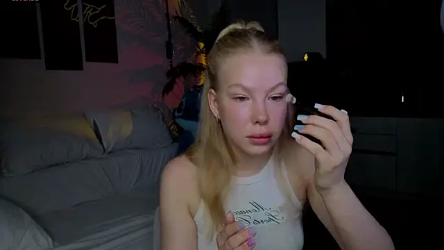 emilyshepar d online show from May 15, 2:18 am