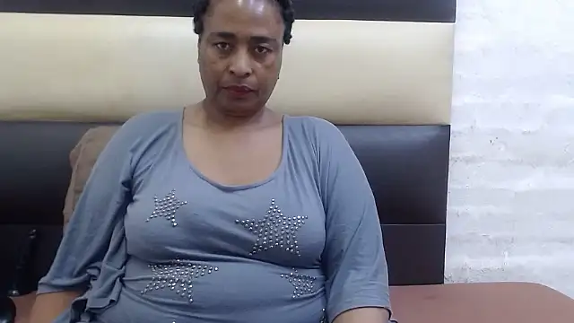 AFRICANBOOTYLICIOUSxxx online show from October 9, 8:18 pm