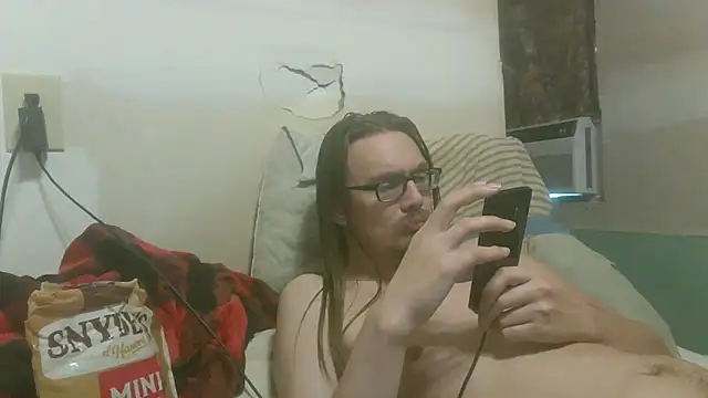 Snapshot of dandonn chatting on May 18, 9:42 pm dandonn online show from May 18, 9:42 pm