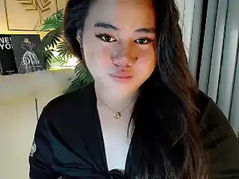 Snapshot of ursexy_ceciliaxx chatting on March 27, 6:18 pm ursexy ceciliaxx online show from March 27, 6:18 pm