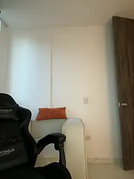 Snapshot of Kyleighc chatting on February 3, 11:10 pm Kyleighc online show from February 3, 11:10 pm