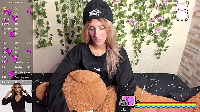 Amy Moonlight online show from November 2, 8:33 pm