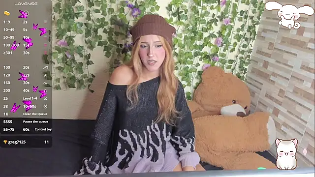 Snapshot of Amy_Moonlight chatting on June 11, 10:52 pm Amy Moonlight online show from June 11, 10:52 pm