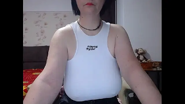 Snapshot of Mary_x chatting on May 20, 3:24 am Mary x online show from May 20, 3:24 am