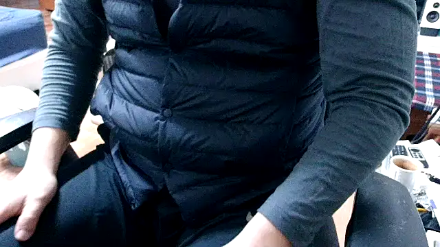 HoRangGoon online show from December 4, 2:37 pm