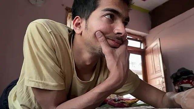 Snapshot of Sweetfucker_ chatting on February 25, 12:48 pm Sweetfucker online show from February 25, 12:48 pm
