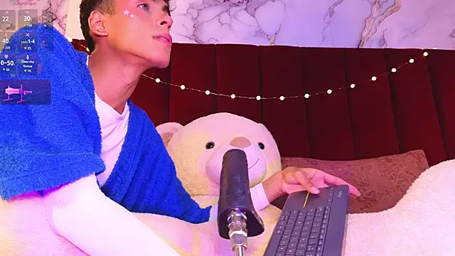 PrincePoppy online show from November 21, 8:40 pm