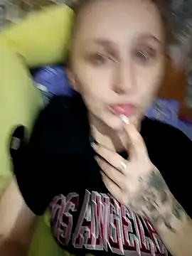 Snapshot of Lissa213 chatting on October 19, 5:35 pm Lissa213 online show from October 19, 5:35 pm