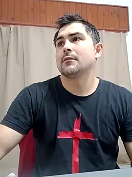 Bradd 32 online show from July 5, 6:04 pm