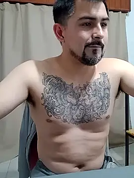 Bradd 32 online show from August 4, 3:21 am