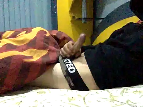 adiluci1 online show from September 30, 7:19 pm