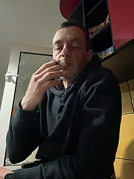 adiluci1 online show from March 28, 5:45 pm