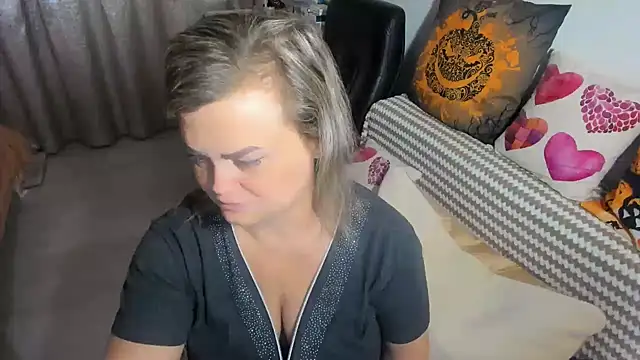 MildMature online show from September 27, 11:32 pm