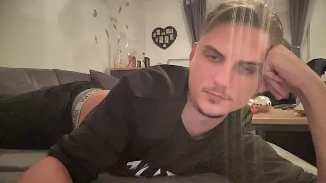 Sweetbooy90 online show from October 10, 9:14 pm