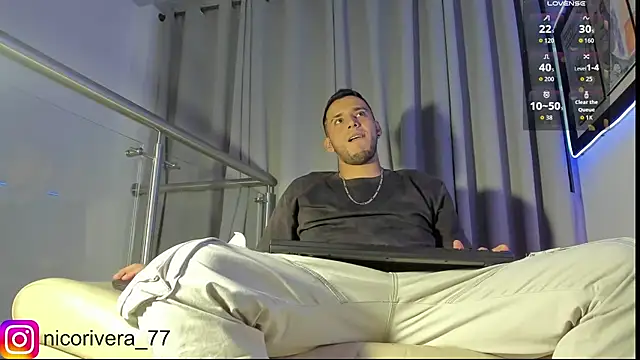 nico rivera online show from April 3, 1:03 am