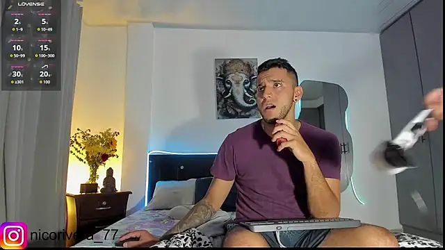 Snapshot of nico_rivera chatting on April 20, 3:53 am nico rivera online show from April 20, 3:53 am