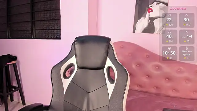 Snapshot of PamelaCullen chatting on February 23, 9:39 am PamelaCullen online show from February 23, 9:39 am