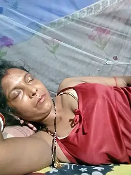 Snapshot of Savita992 chatting on May 22, 7:41 pm Savita992 online show from May 22, 7:41 pm