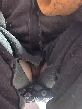 Snapshot of opna8 chatting on February 2, 12:42 am opna8 online show from February 2, 12:42 am