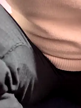 Snapshot of opna8 chatting on February 19, 2:13 pm opna8 online show from February 19, 2:13 pm