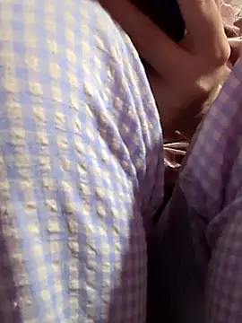 Snapshot of opna8 chatting on February 22, 12:01 am opna8 online show from February 22, 12:01 am