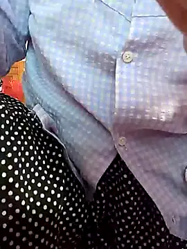 Snapshot of opna8 chatting on February 25, 6:56 am opna8 online show from February 25, 6:56 am