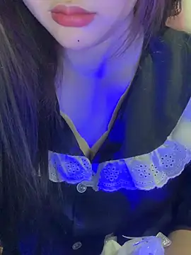 Linhtruong  online show from April 23, 1:18 am