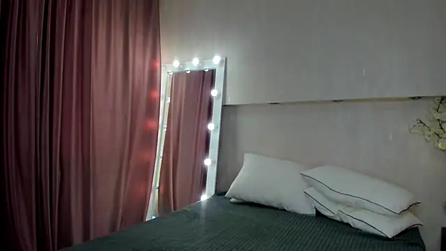 Adelina Bliss online show from April 12, 9:25 am