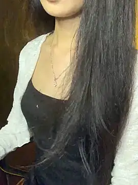 Snapshot of Nhinhi18 chatting on June 3, 4:12 pm Nhinhi18 online show from June 3, 4:12 pm