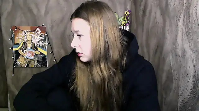 Snapshot of Linda_S_ chatting on September 29, 10:09 am Linda S online show from September 29, 10:09 am