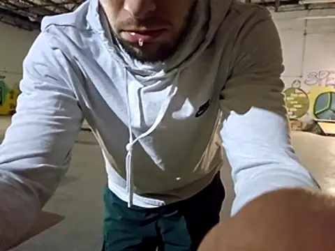 Snapshot of sloppytopkins chatting on March 13, 7:48 am sloppytopkins online show from March 13, 7:48 am