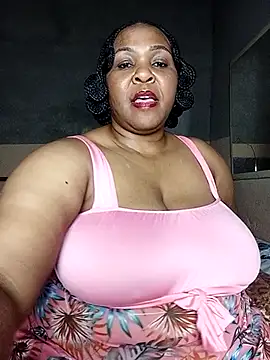 Moretl online show from April 4, 9:45 pm