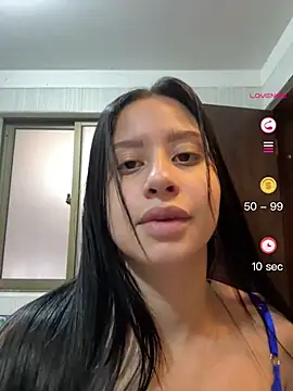 Snapshot of lucy_grey25 chatting on May 10, 5:40 pm lucy grey25 online show from May 10, 5:40 pm