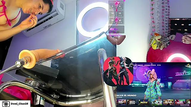 Snapshot of demi_chan chatting on April 19, 9:19 am demi chan online show from April 19, 9:19 am