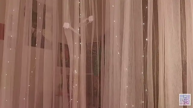 Queen of tease online show from November 9, 9:02 pm