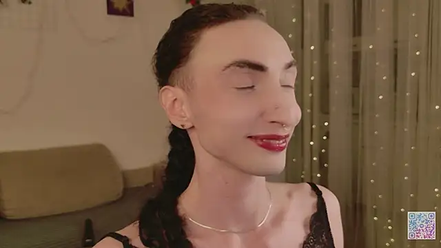 Queen of tease online show from April 11, 4:17 am