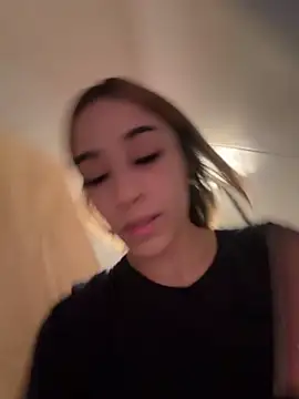 Babylovetiernax online show from March 4, 3:51 pm