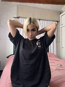 Babylovetiernax online show from April 29, 3:27 pm