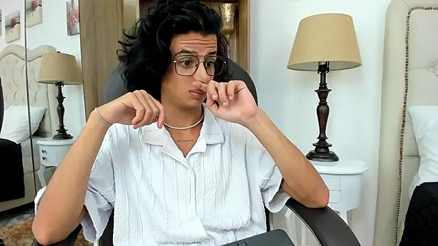 Ibratxandy online show from February 14, 6:59 pm