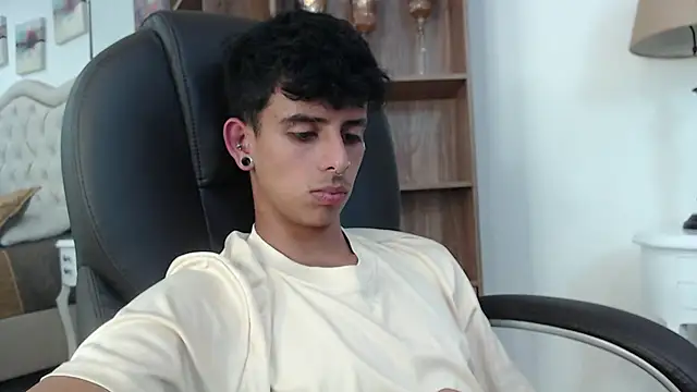 Ibratxandy online show from April 18, 7:40 pm