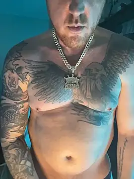 Snapshot of CloudyKingG chatting on July 1, 6:37 am CloudyKingG online show from July 1, 6:37 am
