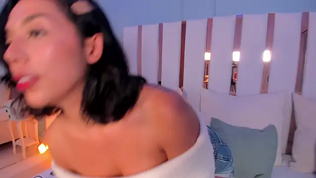 selene phmoon online show from October 5, 4:44 am