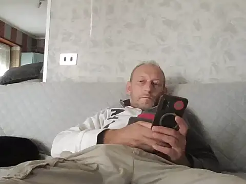 cazzoweb online show from September 22, 2:30 pm