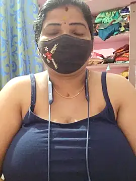 Snapshot of lathikaqueentamil chatting on October 13, 7:47 pm lathikaqueentamil online show from October 13, 7:47 pm